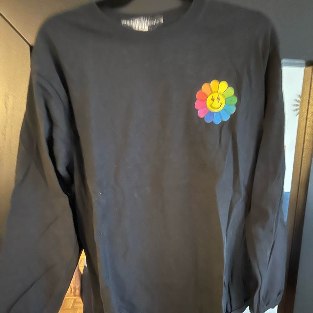 Colores Black Long Sleeve T-Shirt